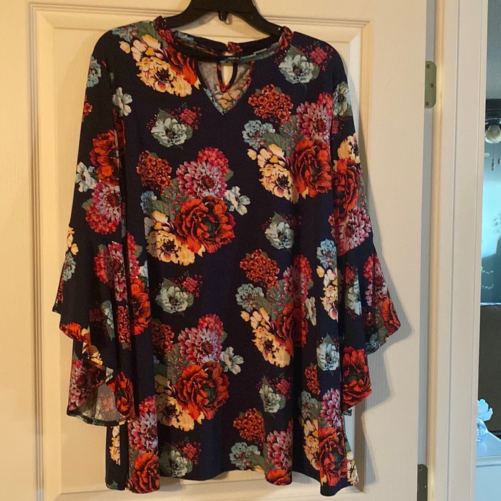 Multi colored tunic - Picture 1 of 3